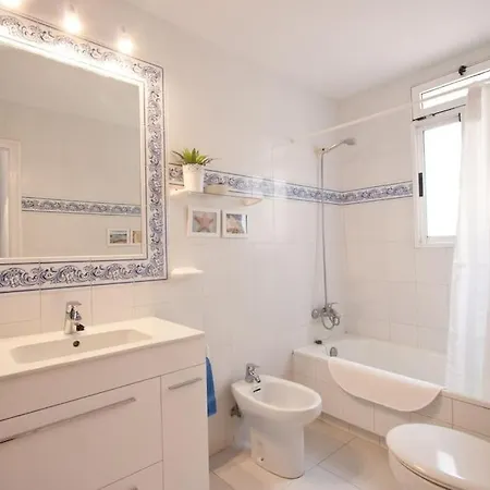 Seafront Location B3 *